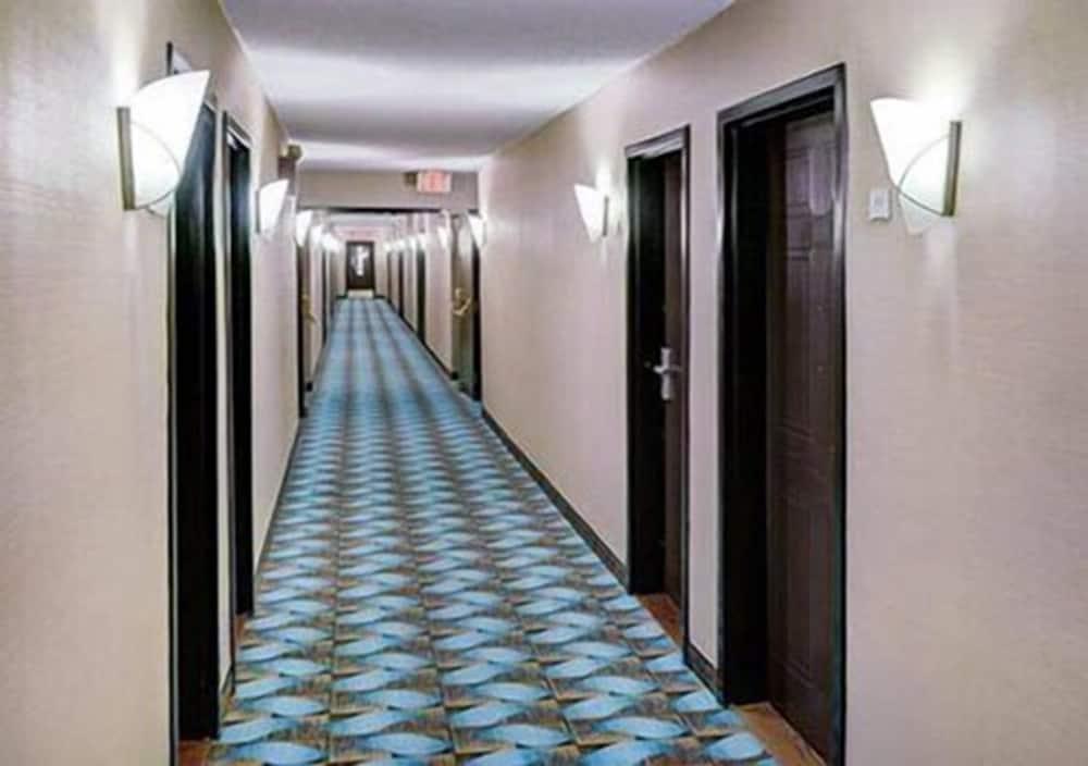 Days Inn By Wyndham בארי מראה חיצוני תמונה