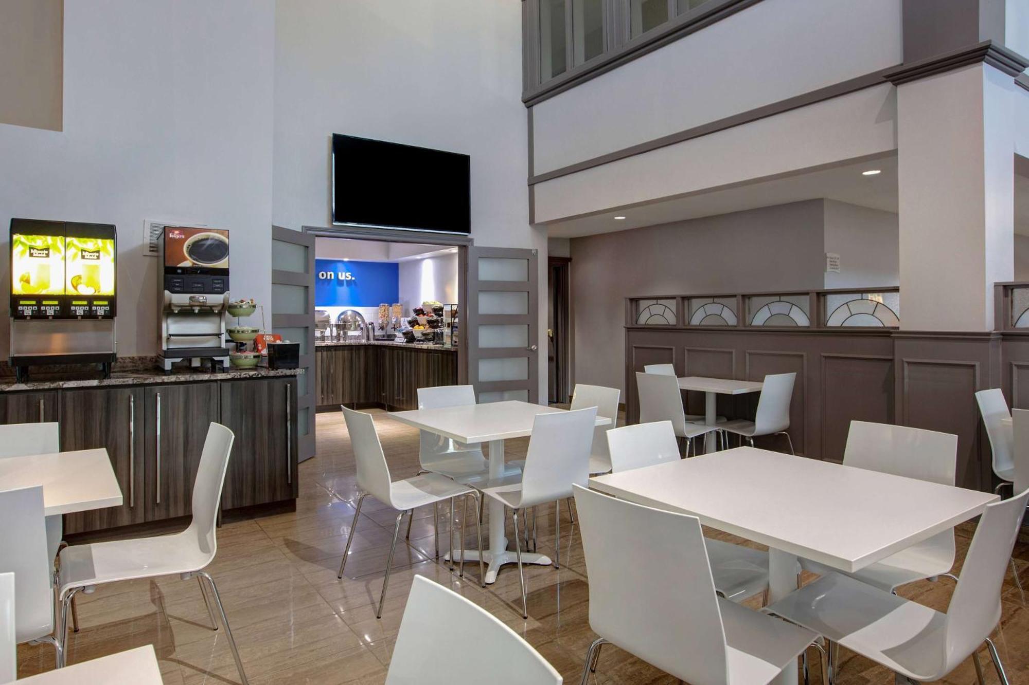 Days Inn By Wyndham בארי מראה חיצוני תמונה
