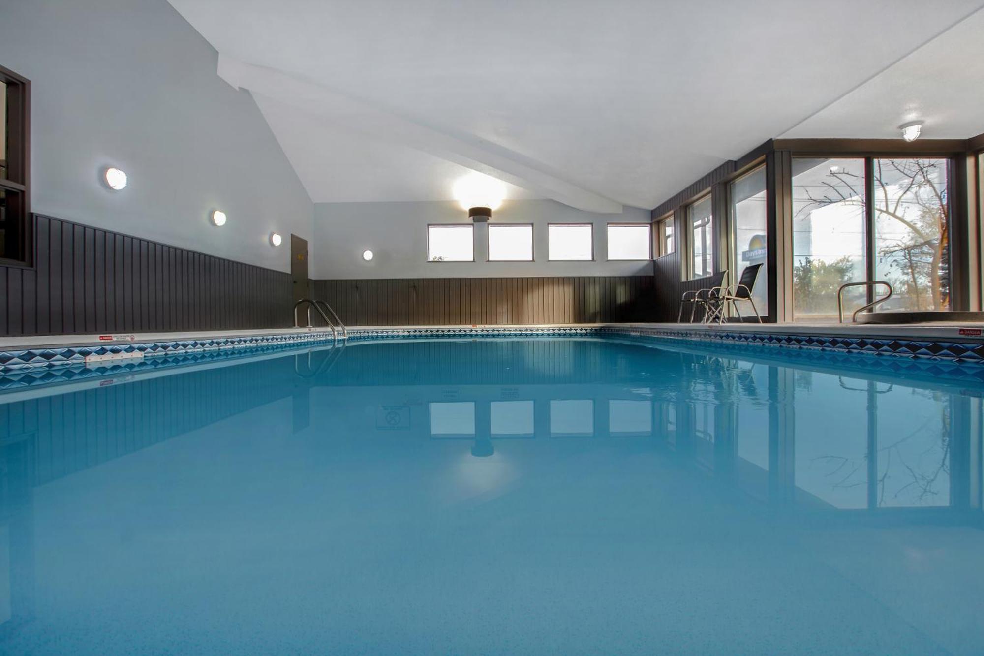 Days Inn By Wyndham בארי מראה חיצוני תמונה