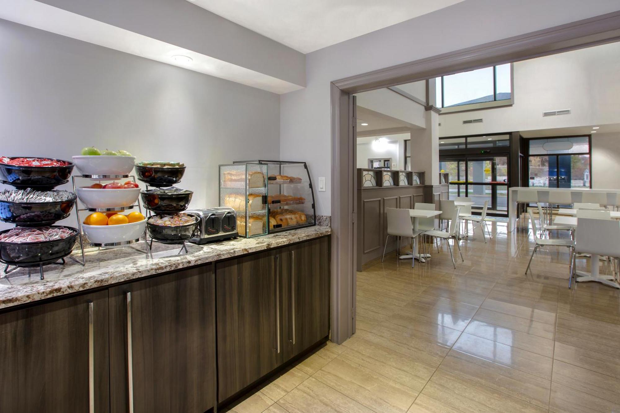 Days Inn By Wyndham בארי מראה חיצוני תמונה